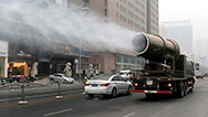 霧炮車(chē)是治霾神器？專(zhuān)家：就是個(gè)灑水工具